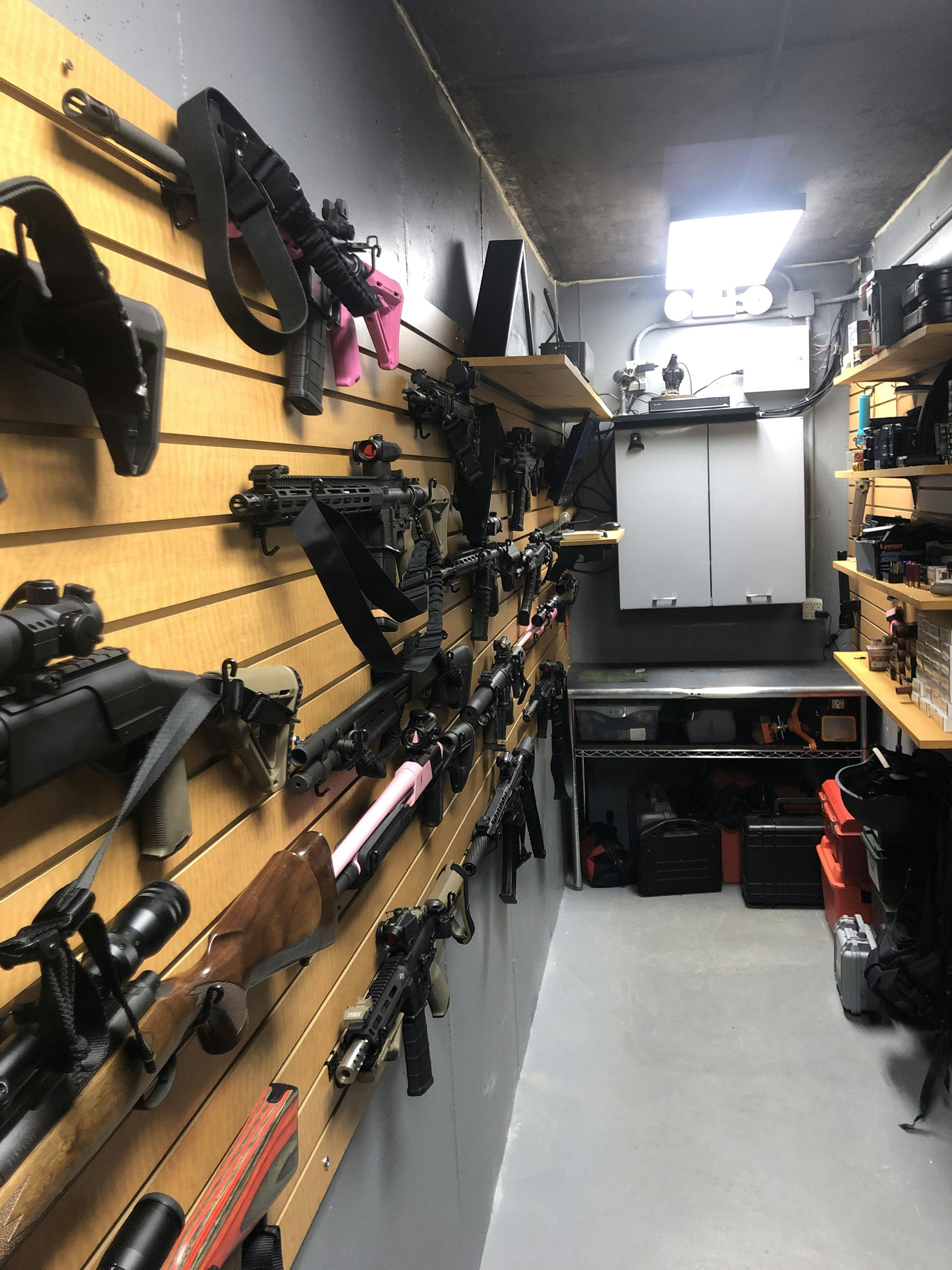 Gun Cradles wall gun display hooks, long gun hangers Gun Storage